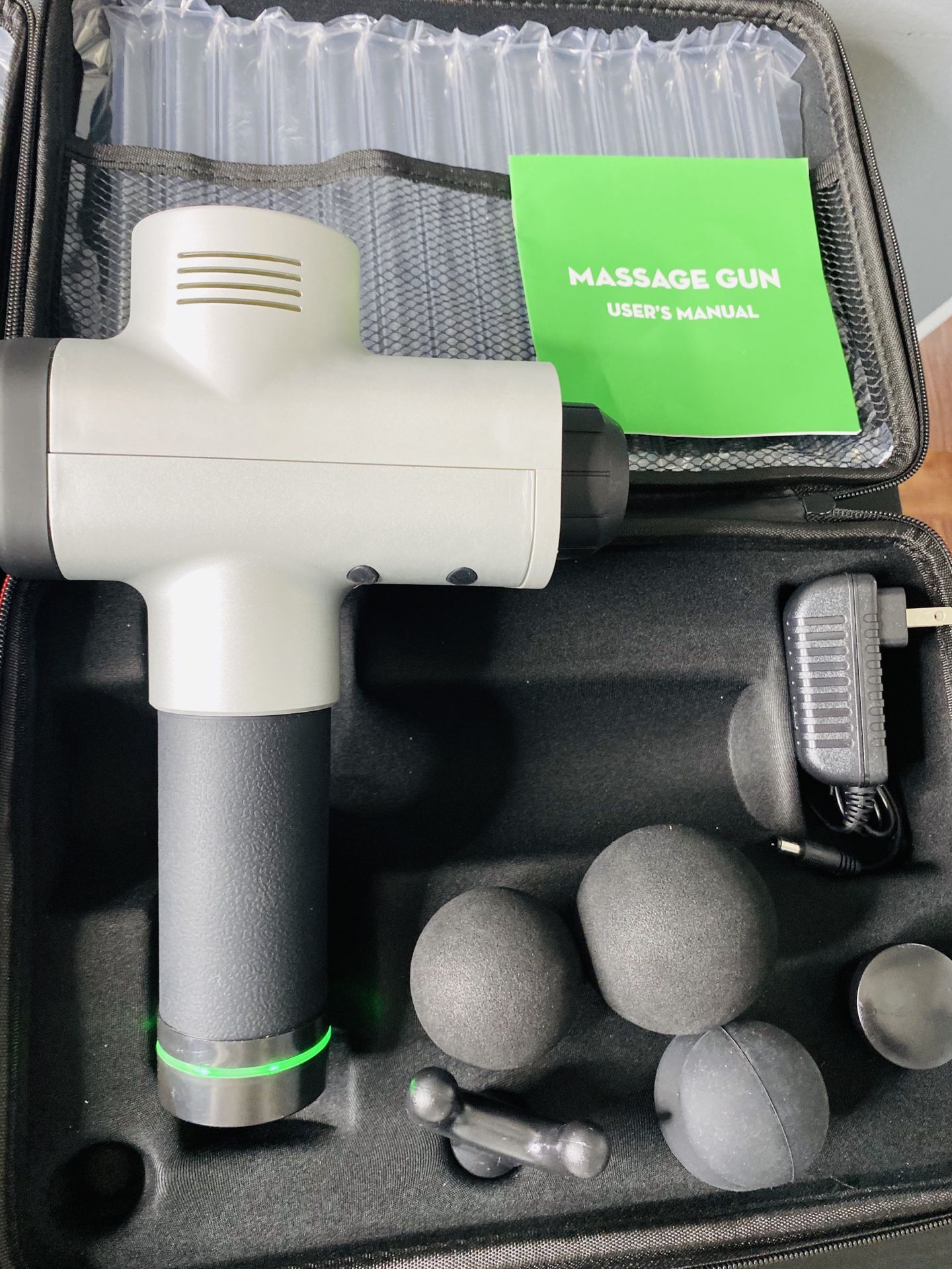 New Massage Gun with Travel bag 🔋 24v Battery Lithium 📍6 Heads ⚪️Carbono ⚫️Black ⚪️Silver