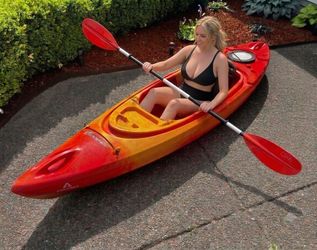 Perception Sport DLX 9.5 Kayak