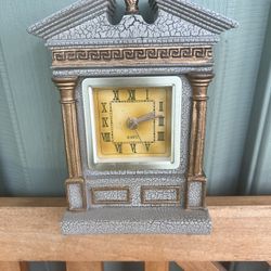 Vintage Style Small Mantle Clock