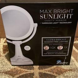 max bright sunlight vanity mirror  white finsh makeup mirror brand new Zadro