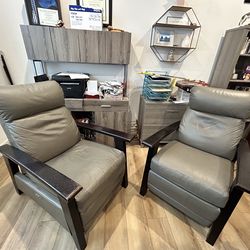 Motorized La-Z-Boy Leather Recliners