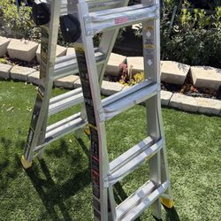 Gorilla 18 Foot Adjustable Ladder 