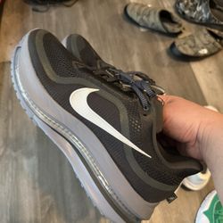 Men’s Nike Pegasus Premium Size 14