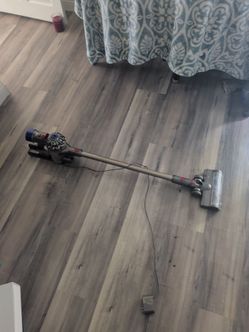 Dyson Cordless Stick Vacuum