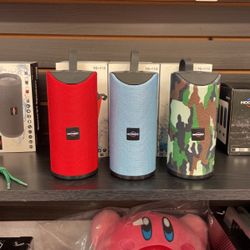 Hooked Speaker