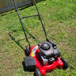 Yard Machines 20 Inch Briggs And Stratton Simple Push Mower