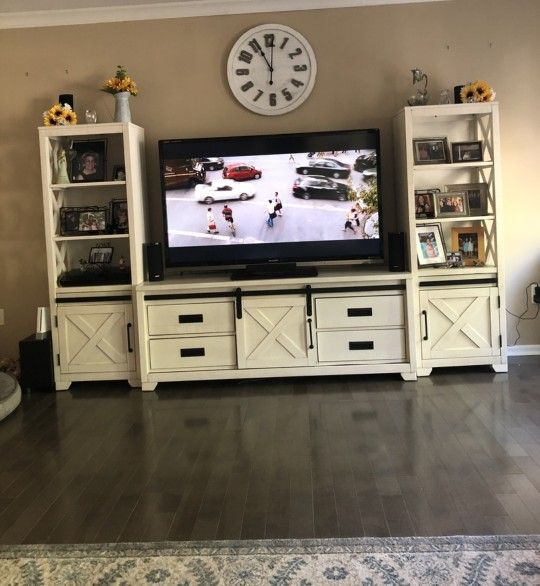 Tv Mount/shelf