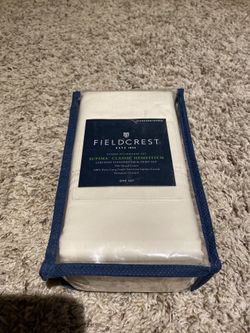 BRAND NEW! FIELDCREST QUEEN SIZE SATEEN PILLOWCASE SET