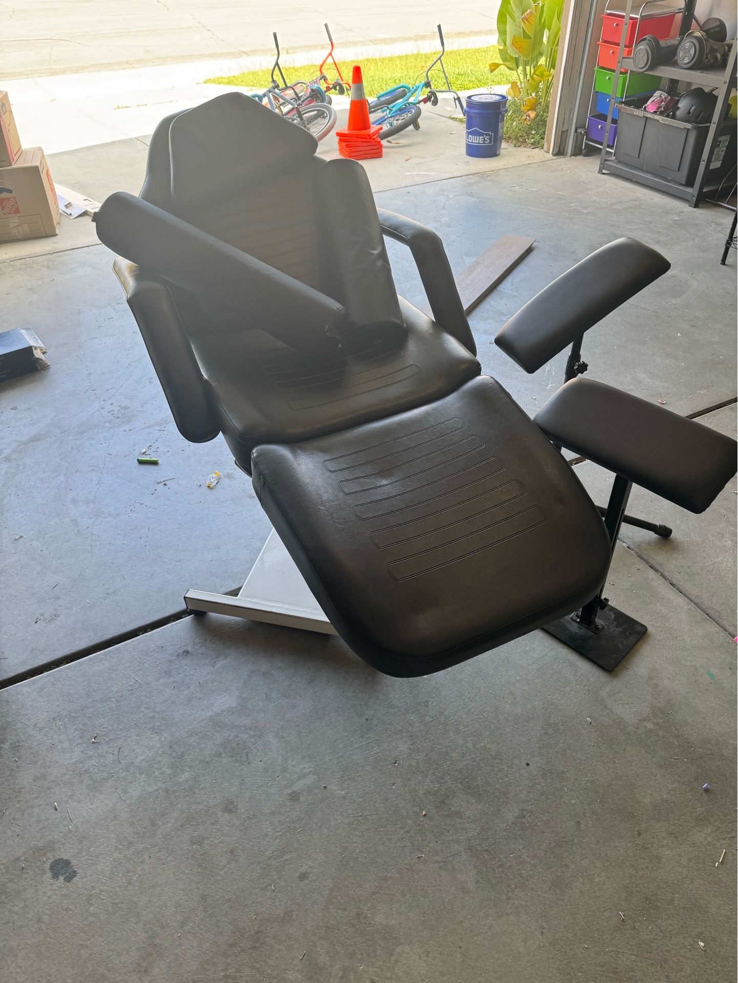 Tattoo/Spa Chair