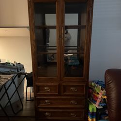 Cabinet With Glass Shelf’s