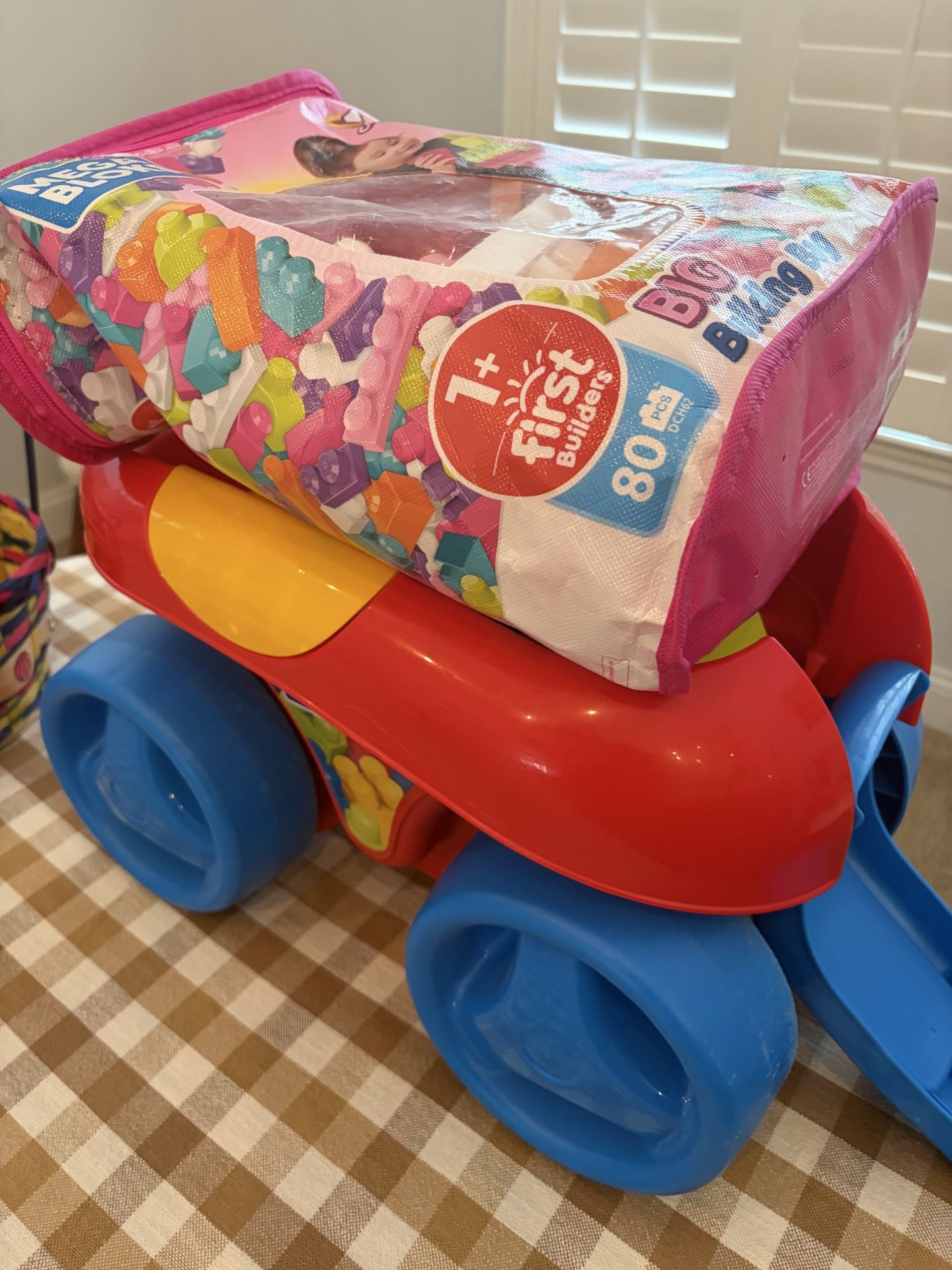 Mega Bloks Shape Sorting Wagon and Blocks