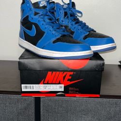 Jordan 1 Royal And black. 
