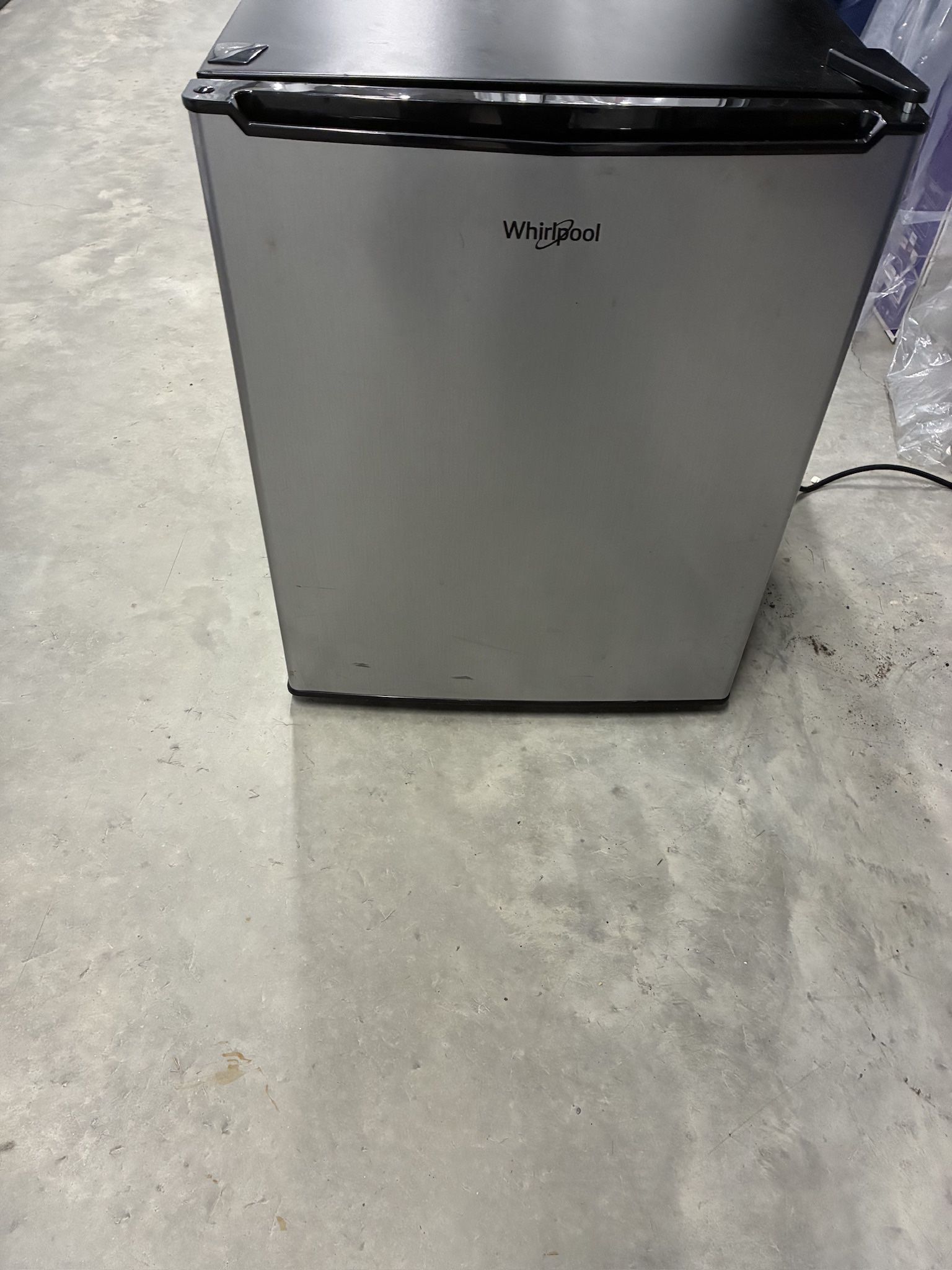 Whirlpool 2.7 Cubit Ft
