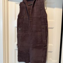 Women's clothing, Size M