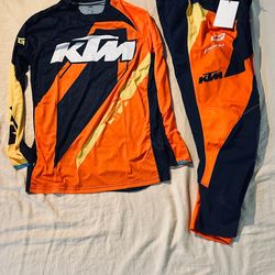 KTM Gravity FX Gear Combo New With Tags