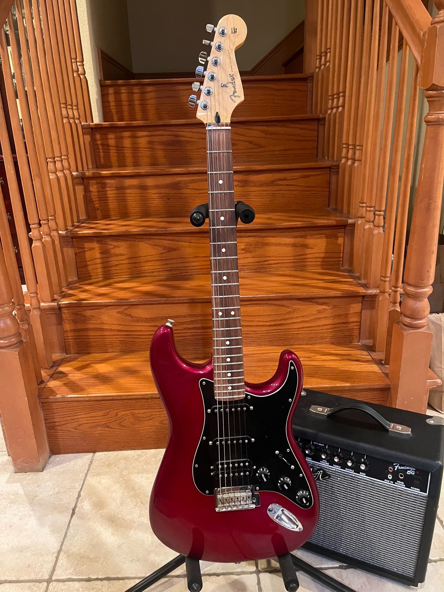 Fender MIM LTD Edition Stratocaster (Mint) w/ Fender Amp
