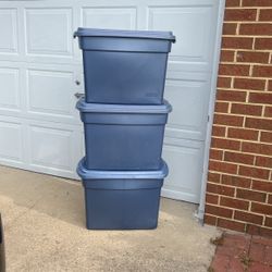 Rubbermaid Storage Containers