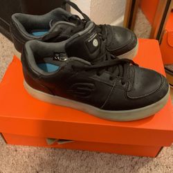 Sketchers Size 1Y