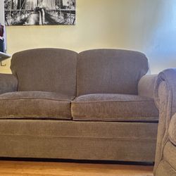🛏️ Sleeper Sofa + Loveseat Set – Great Condition! $200 OBO