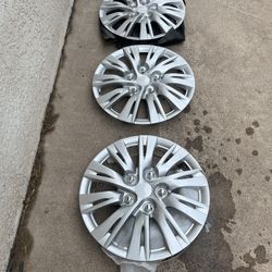 15” Hub Caps 