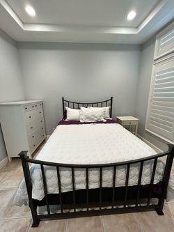 Black Metal Queen Bed Frame + Mattress