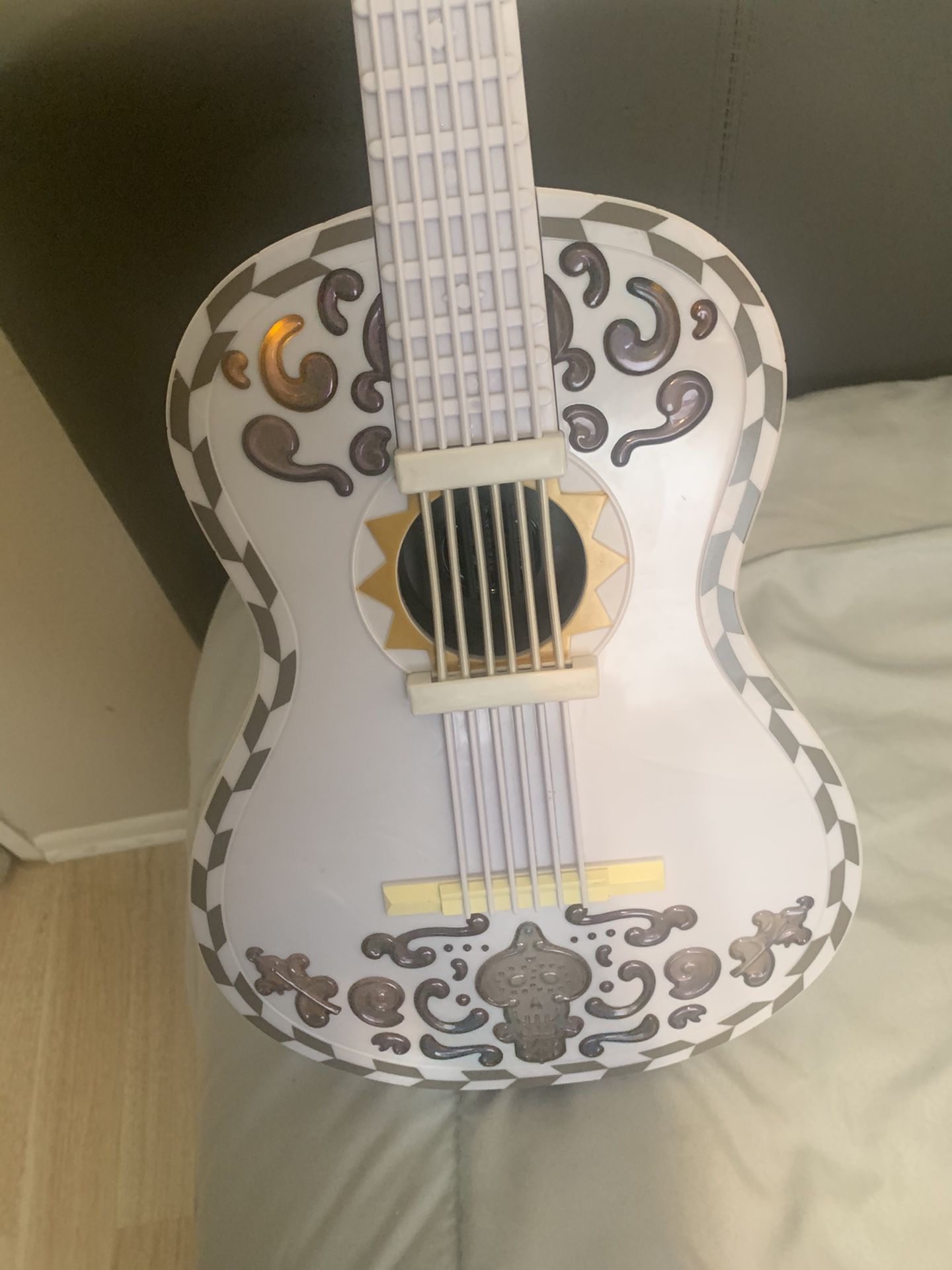Guitar from movie Coco