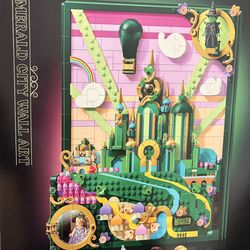 Wicked emerald city set