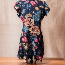 Floral Print Zip Up Dress With Ruffle Hem Size M