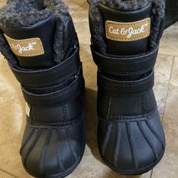 Toddler Denver Winter Boots - Cat & Jack. Color- Black, size 10