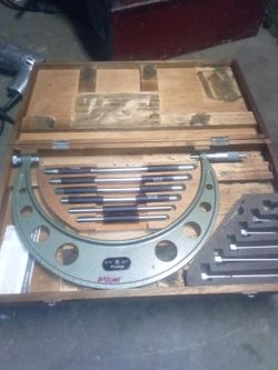 Mitsutoyo Macrometer