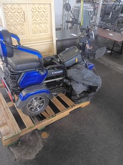 E PIONEER SCOOTER