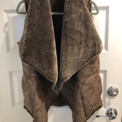 "Velvet" Brand Faux Fur Suede Sleeveless Coat 