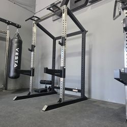 Vesta Pioneer Series 1in1 | Squat Rack | Gym Equipment | Fitness | Commercial Grade | Bench Press | Military Press | FREE DELIVERY 🚛