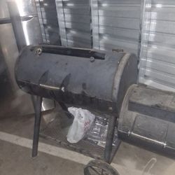 CHARCOAL BBQ