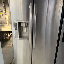 LG two Door Refrigerator