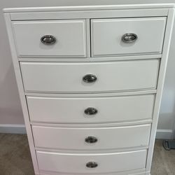 6-drawer dresser