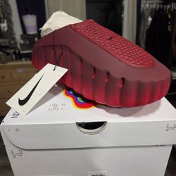 Nike Mind 001 Team red University 11m