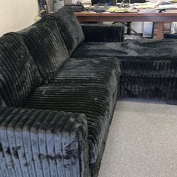 New 92x69 Corduroy Sectional Couch 