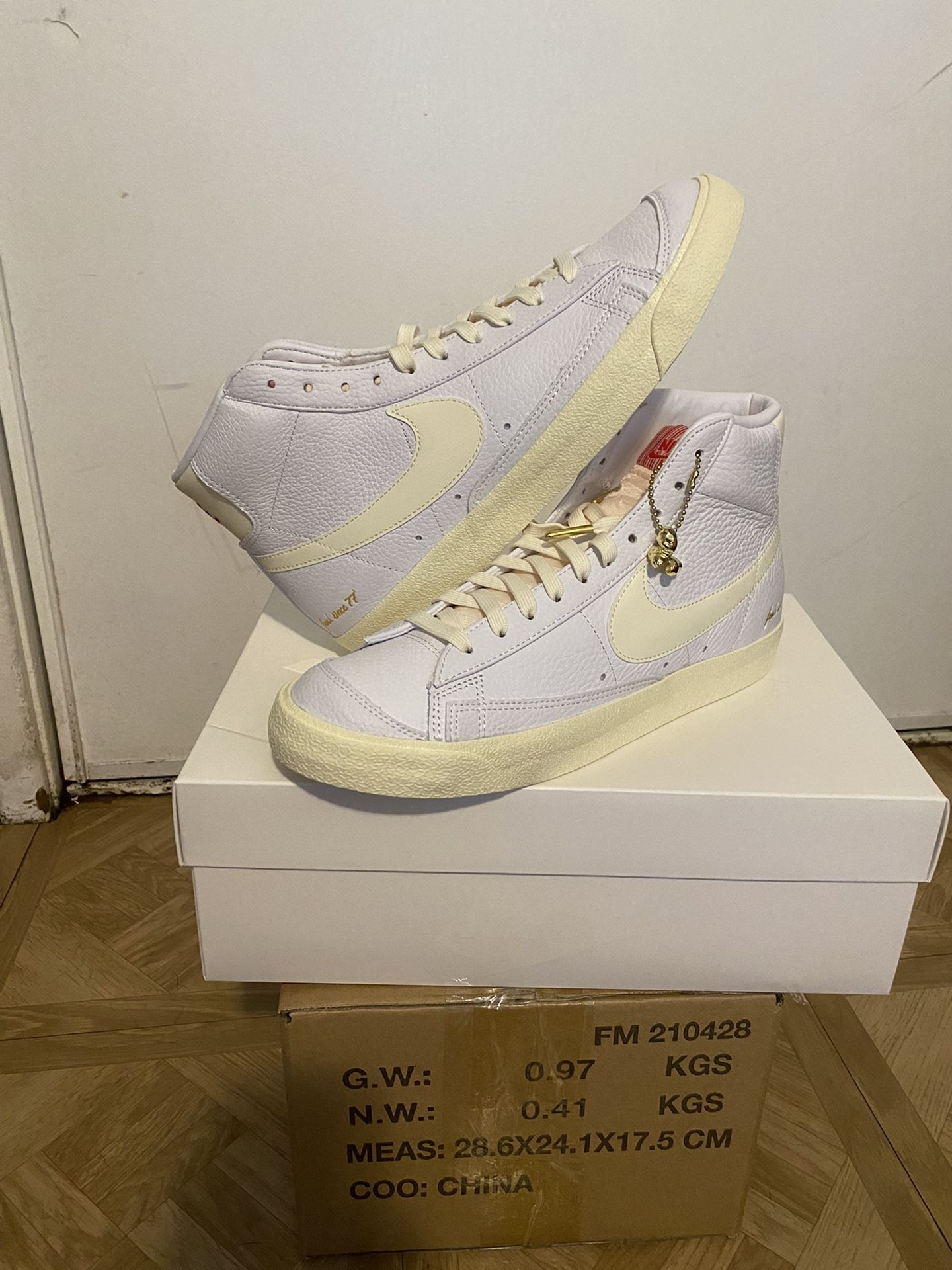 nike blazer mid 77 vntg emb