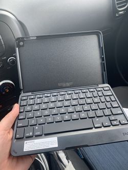 iPad Mini 5 - Zagg Keyboard case