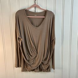 Express Twist Front Relaxed Long Sleeve Tee Size Large Tan