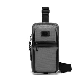 Stand Out with the QUQUITO Crossbody Bag: Modern, Stylish, Durable, and Functional