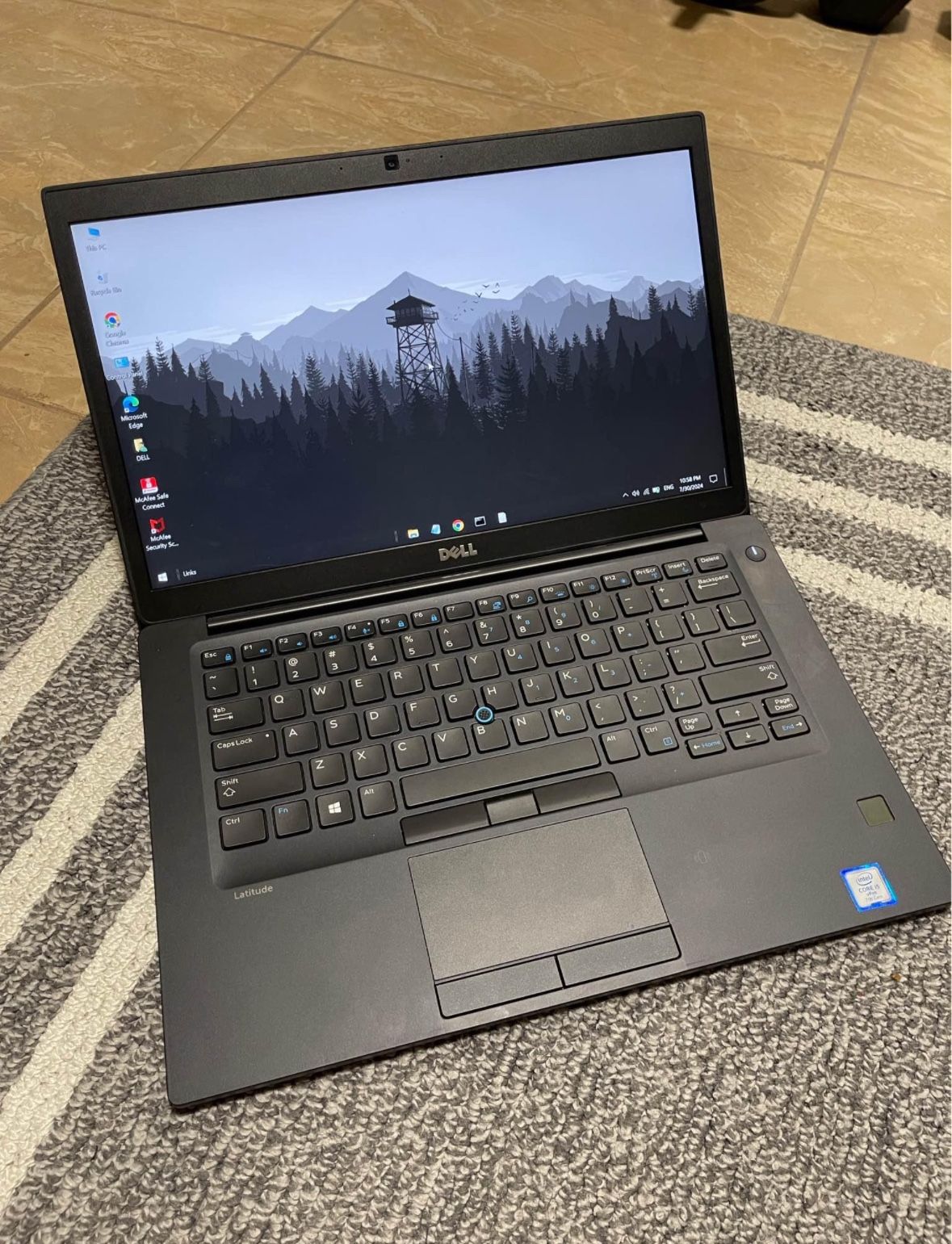 DELL Latitude Laptop 7480 + Charger
