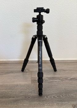 Benro Tripod FTR19C Carbon Fiber Tripster  / Monopod