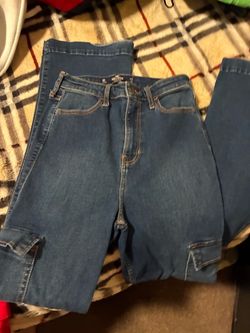 Hollister Medium Wash Cargo Skinny Jeans