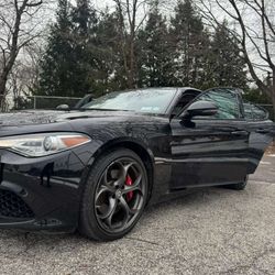 2019 Alfa Romeo Giulia Ti Sport Car🔥
