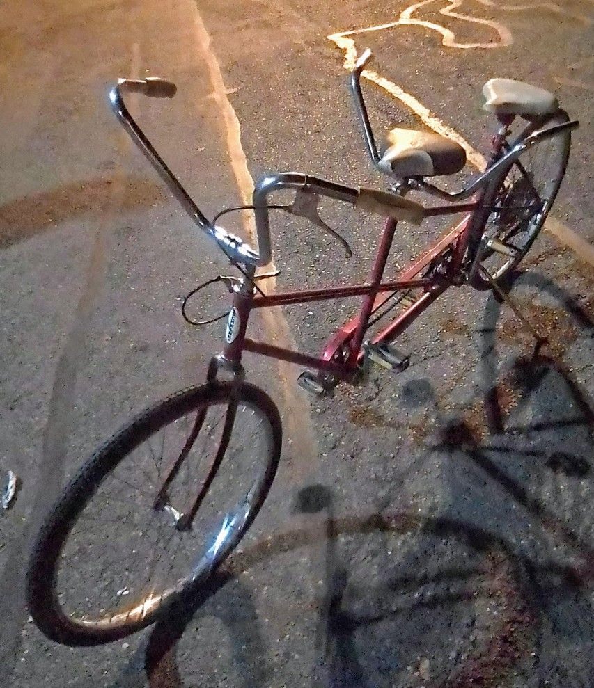 Vintage 1970's Schwinn De Luxe Twinn Red 5 Speed Tandem Bicycle (ALL ORIGINAL PARTS!!!)