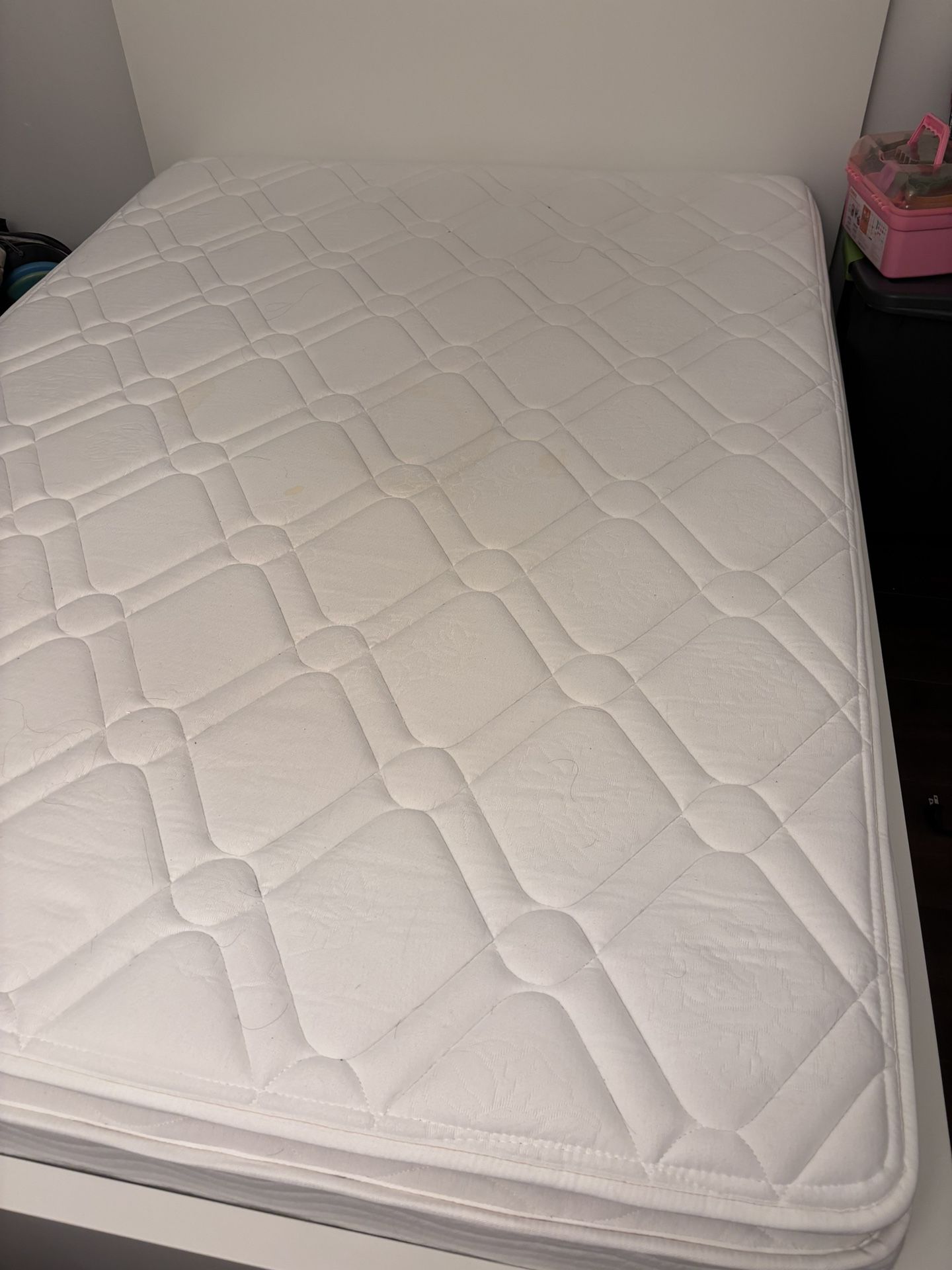 FULL SIZE BED FRAME AND MATTRESS 