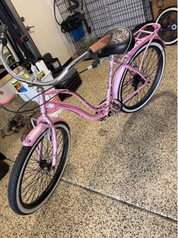 26” women Schwinn pink beach cruser
