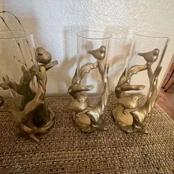 Three Vase 